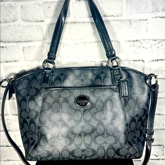Coach Handbags - COACH SIGNATURE ASHLEY TOTE, In EUC!!